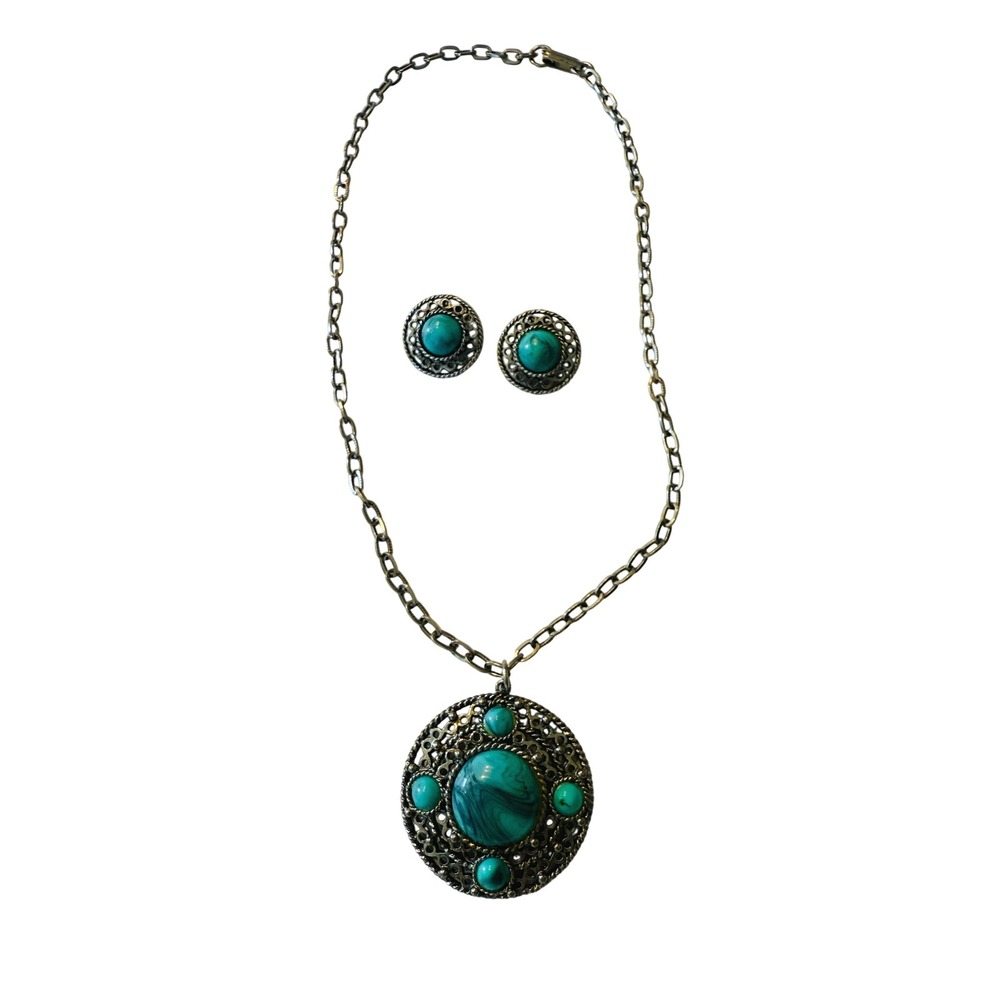 Vintage Turquoise Stone Necklace and Clip On Earrings Set Silver Tone